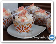 Krémové cupcakes v košíčcích